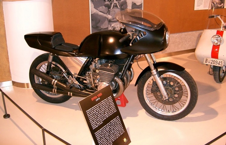 Spanish-Motorcycles-Ossa-BYRA-1000.jpg